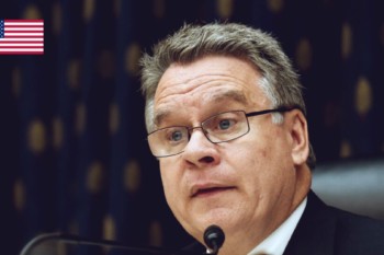США законодательно давят на Китай, чтобы пресечь грубые нарушения прав человека