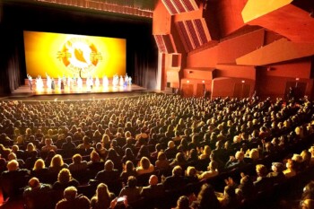 Shen Yun продолжает турне по Франции, Германии, Канаде и США: «Красота, спокойствие и грация»