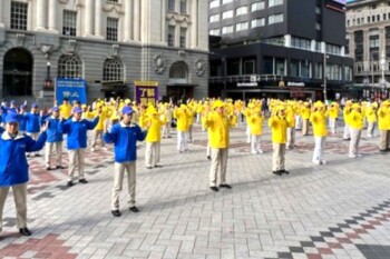 Новая Зеландия. Митинг и парад привлекли внимание к продолжающемуся преследованию в Китае
